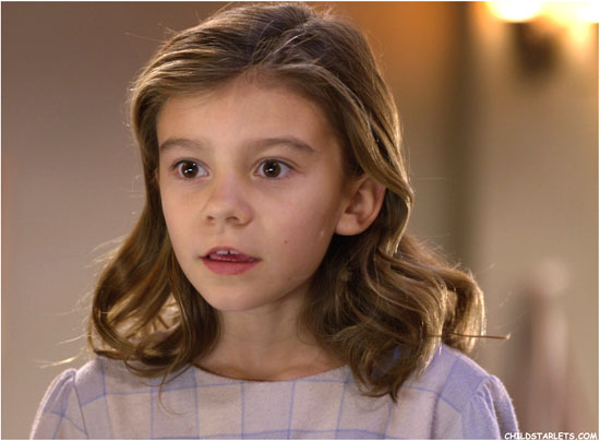 G Hannelius - Search for Santa Paws