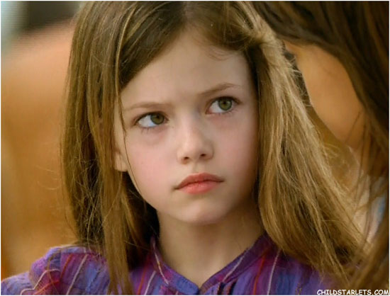 Mackenzie Foy Child Actress Images/Pictures/Photos/Videos Gallery