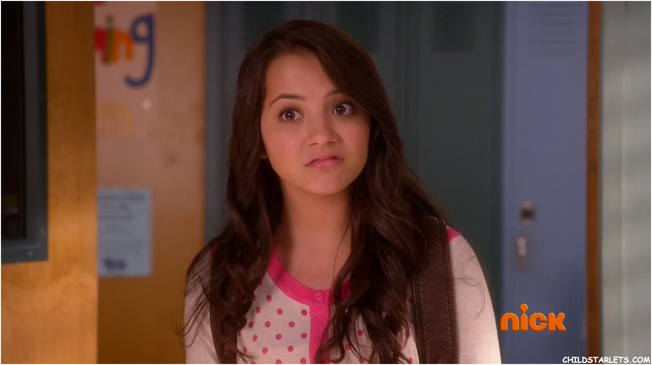 100 Things to Do Before High School - Isabela Moner / Meyrick Murphy ...